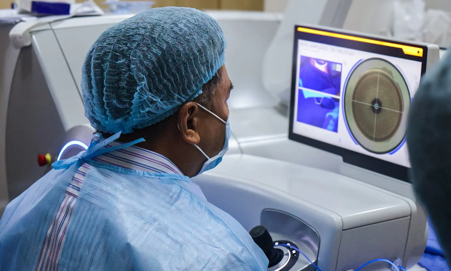 Transform your vision at Fatima University Medical Center   