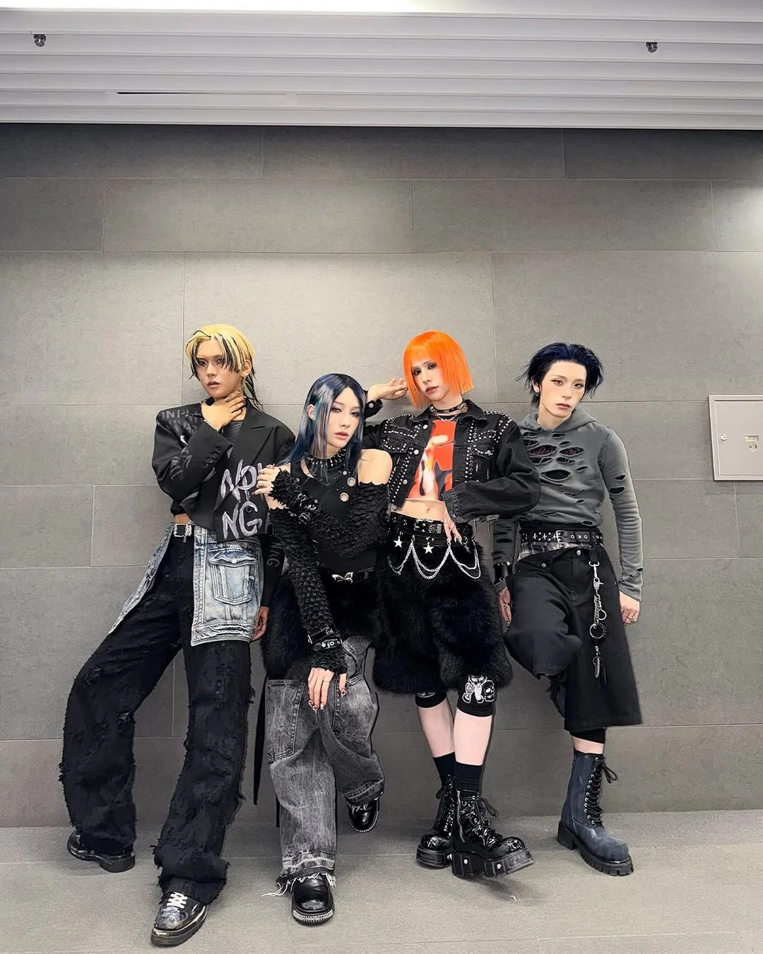 XLOV Expands Exclusive 1:1 Photo Op Perks for Upcoming Manila leg of their Asia Tour!