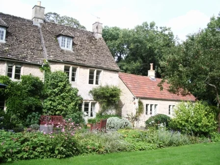 Small annexe to listed wiltshire cottage