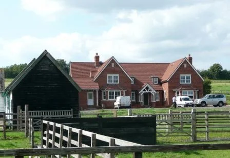 Replacement dwelling on site of former bungalow-planning through to detailed drawings by MWA; building project managed by client with interim architect's certification.