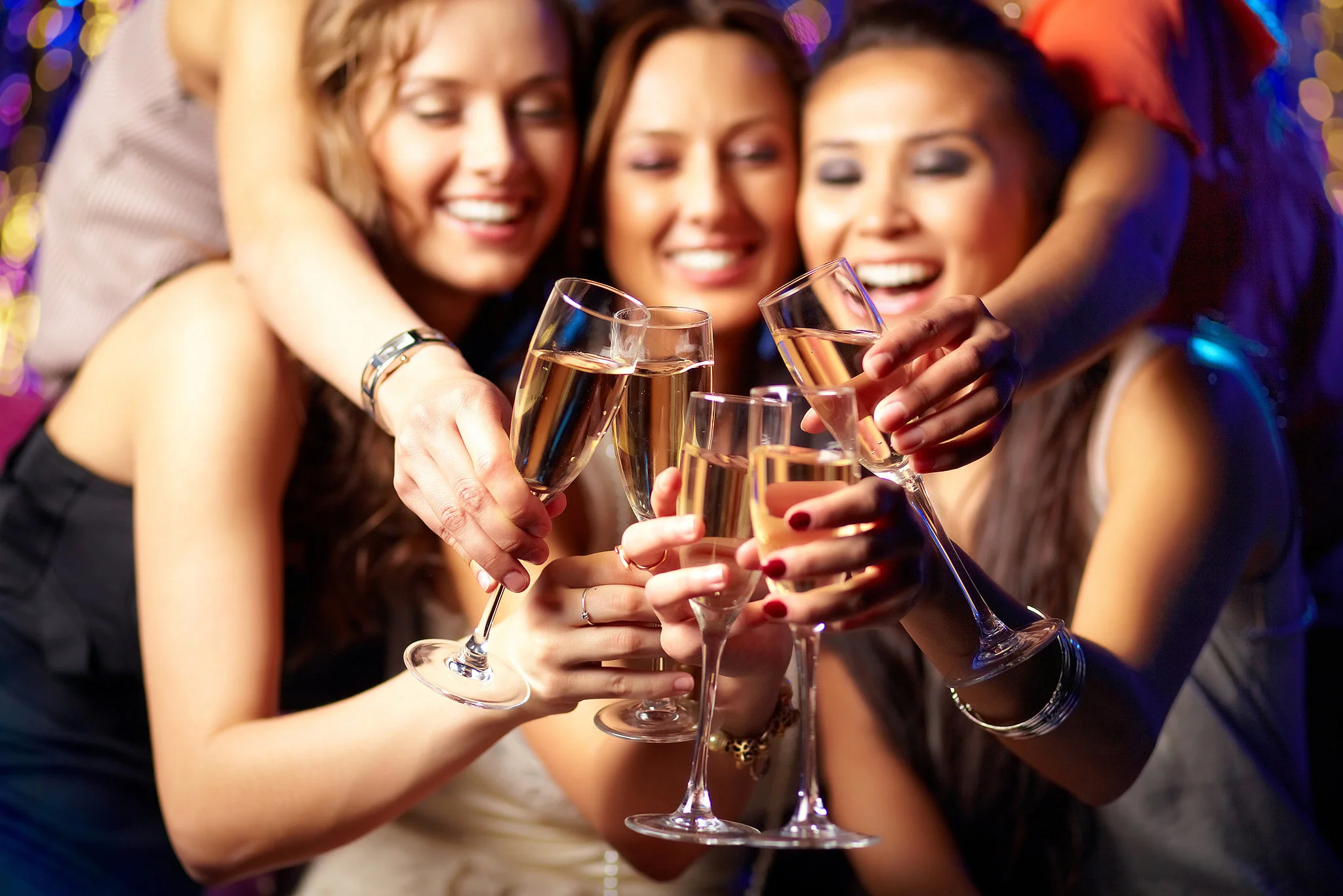 Girls-Night-at-Bar-A.jpg