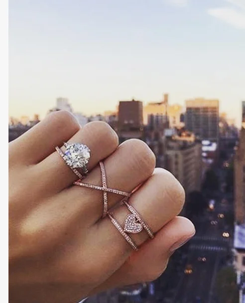  H. SAMUEL DIAMOND SALE Dazzle after the long bank holiday weekend and treat yourself with up-to 50% off diamond jewellery.