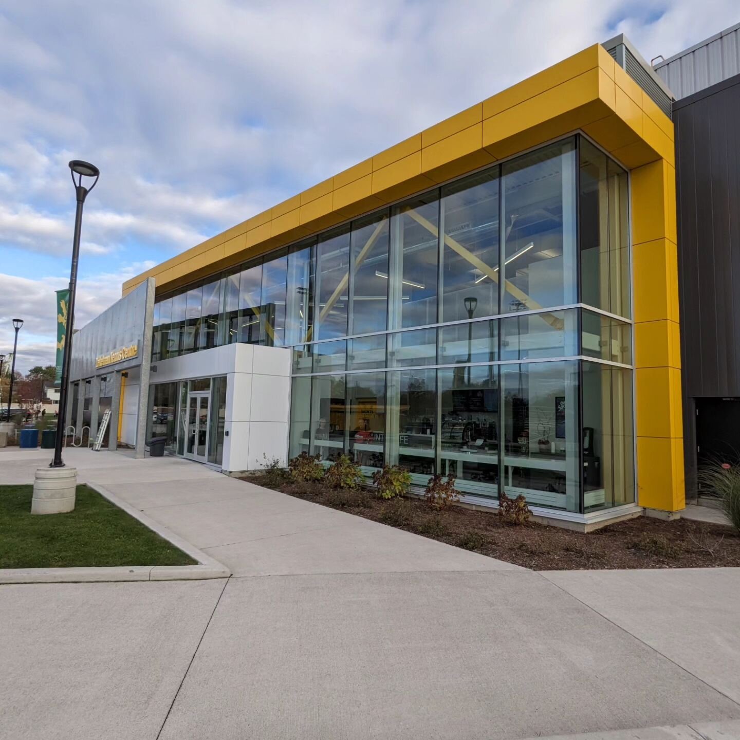 Our team gave the Zekeleman Tennis Centre at @stclaircollege a full interior &amp; exterior window cleaning earlier this week.

#windsorontario #windsoressex #yqg #yqgbusiness
