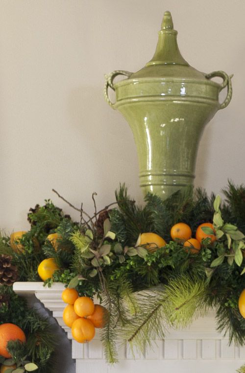 Mantle decor of garland with citrous fruit
