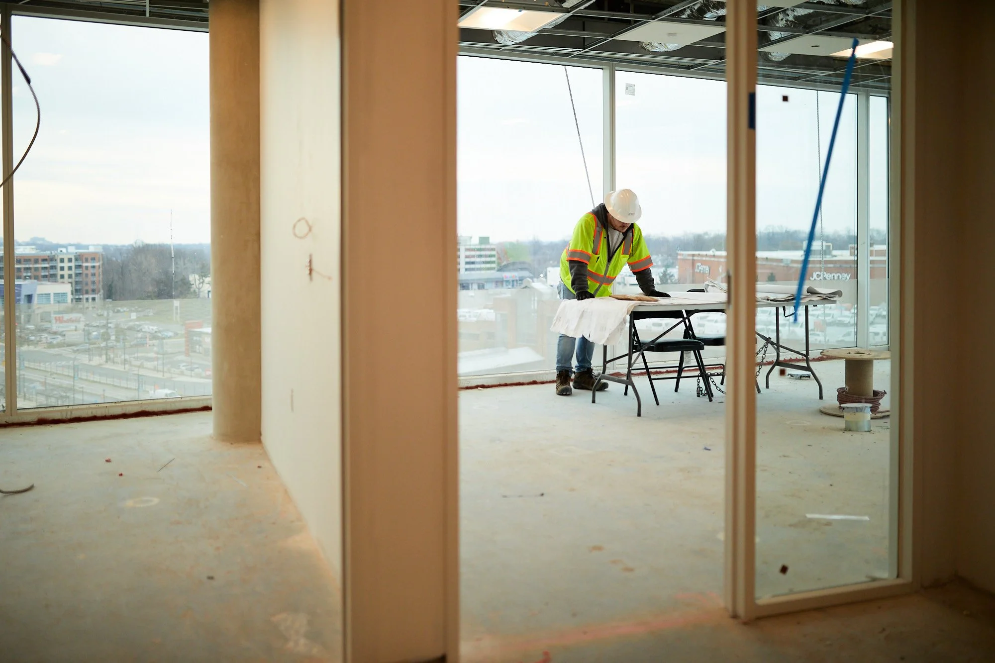  Views from and inside of Maryland-National Capital Park and Planning Commission building in the Wheaton Triangle. Image ©Matthew Rakola. 