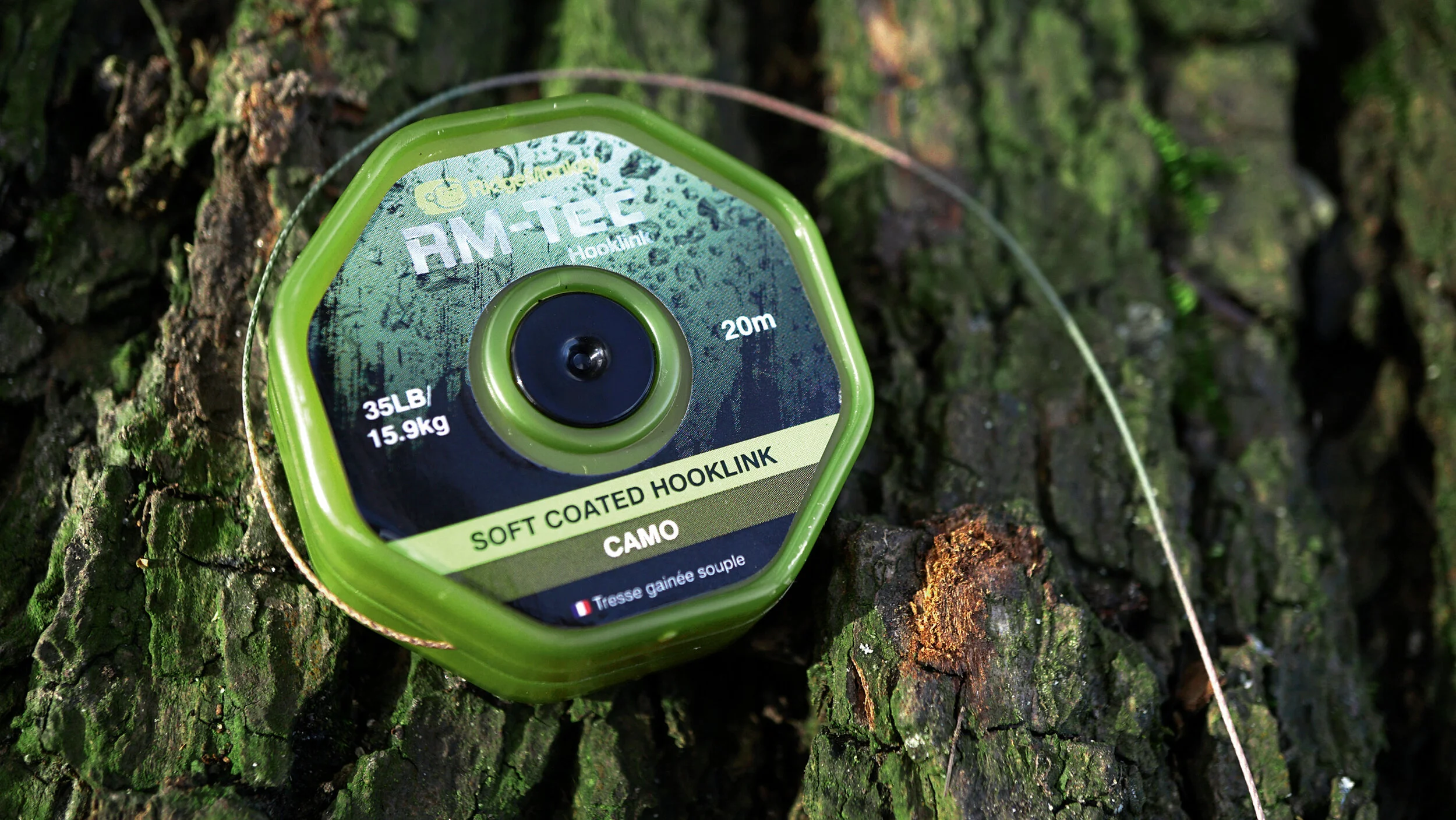 This is Dave’s favourite hooklink material for bottom bait and wafter presentation