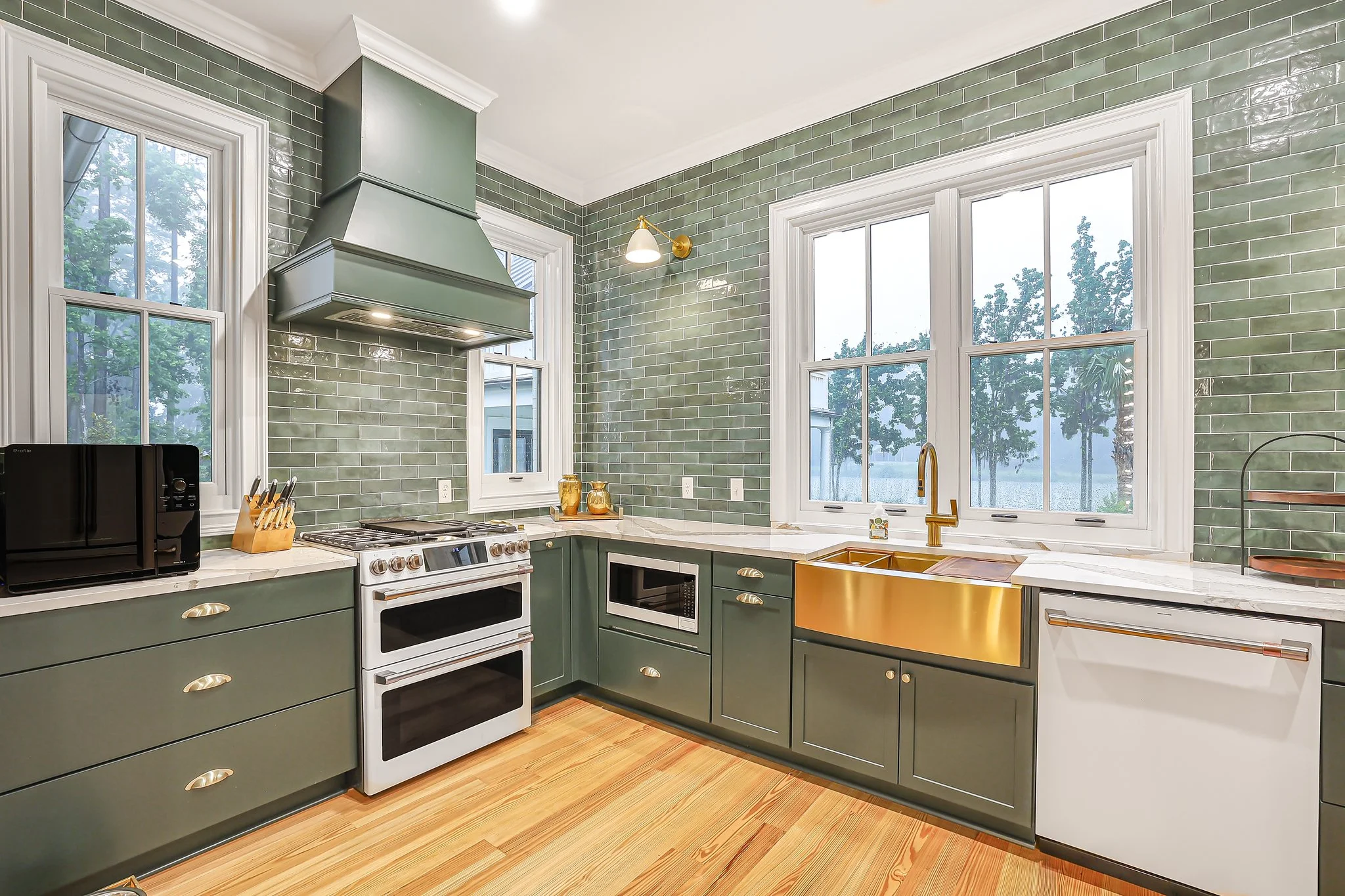 Mowry Kitchen 2.jpg