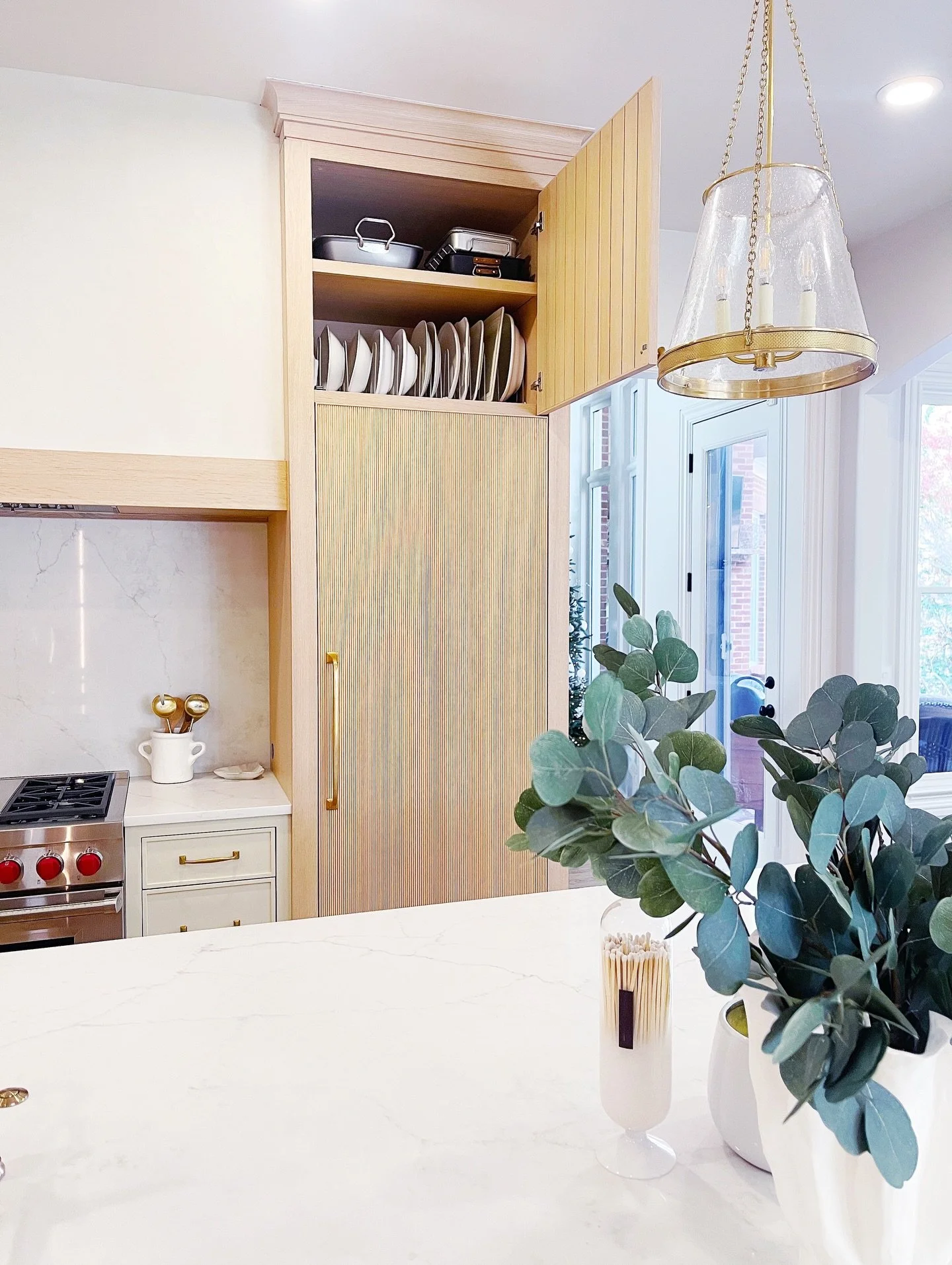 METHODICAL MAPPING⁣
⁣
By gaining a deep understanding of how each client lives in their space, we thoughtfully map out and tailor every area to meet their unique needs. Right down to the roasting pan. Get ready to make your appearance here soon, cumb