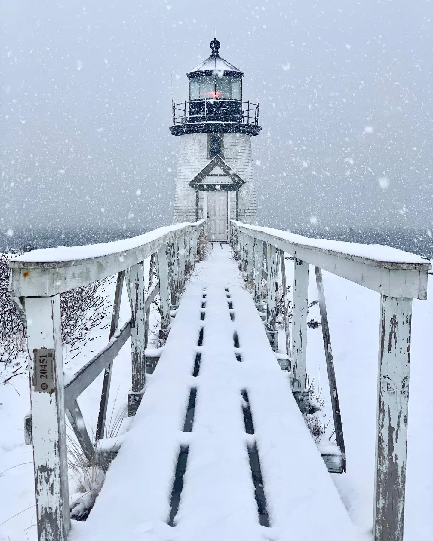 Cozy Sunday snow day vibes ☺️❄️
#Nantucket #ACK