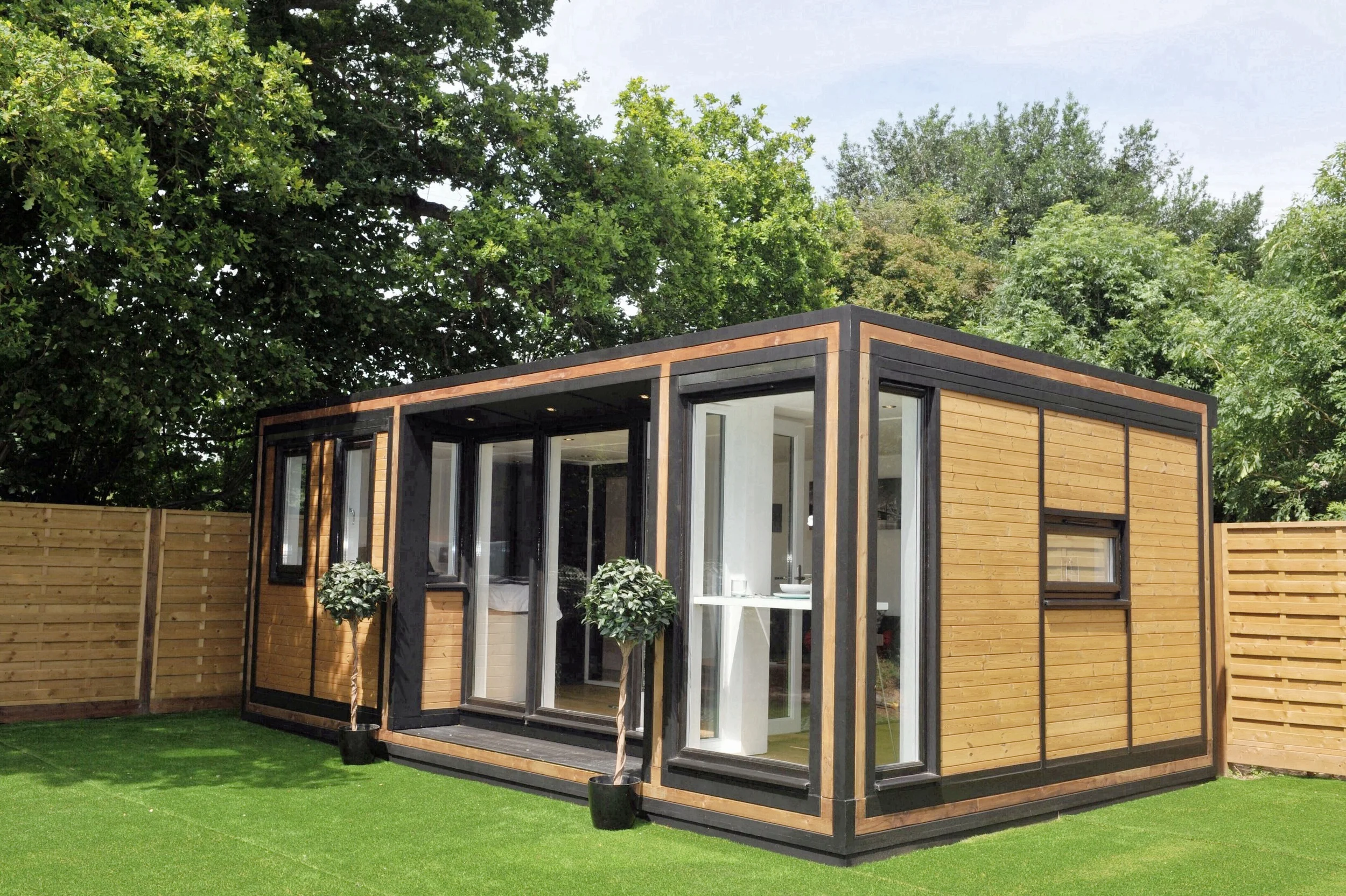 Exterior of our Zedbox 635