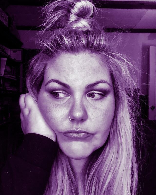 Well shit...how y&rsquo;all doin? .
.
.
#lesliejordan #quarantine #home #jamiebstylin #hairstylist #mua #hunkerdowner #wellshit #howyalldoin #philly #nyc  #reminiscing #imissmyfriends #topknot #surreal