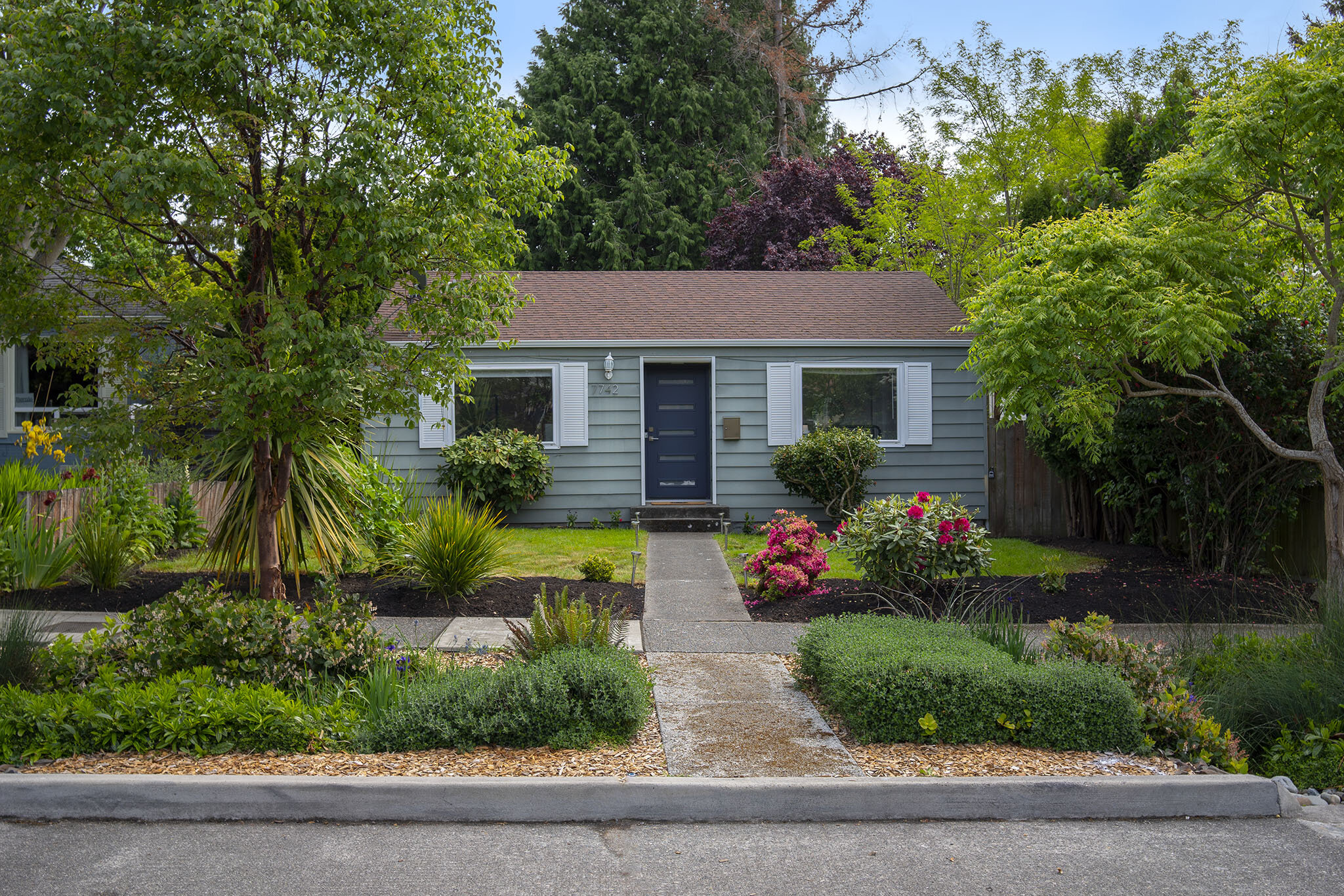 JUST SOLD | Sunny West Seattle Home