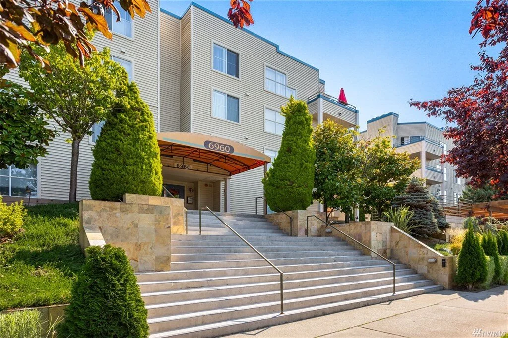 JUST SOLD | West Seattle California Ave Condo