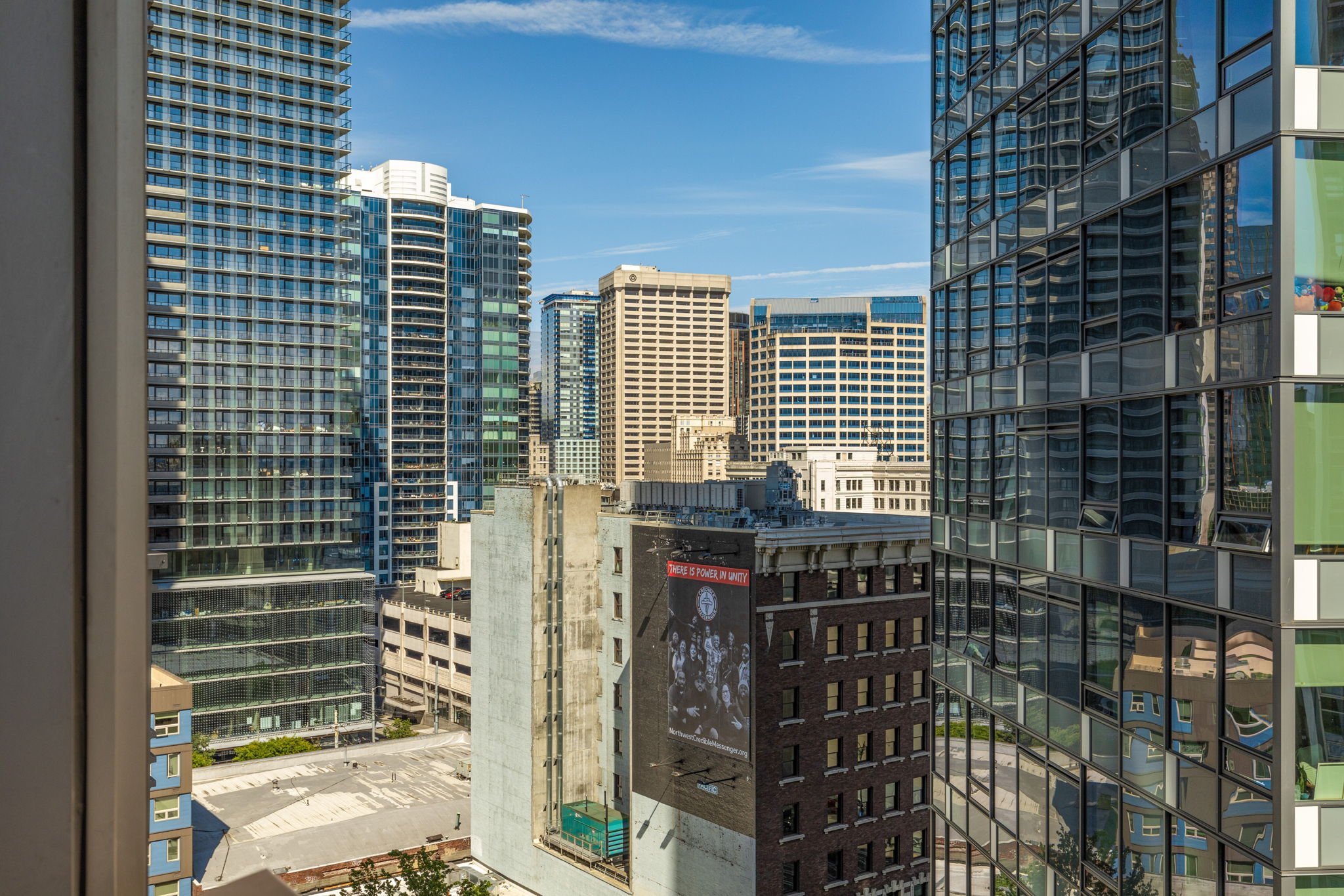 2033 2nd Ave 1111 _0053.jpg