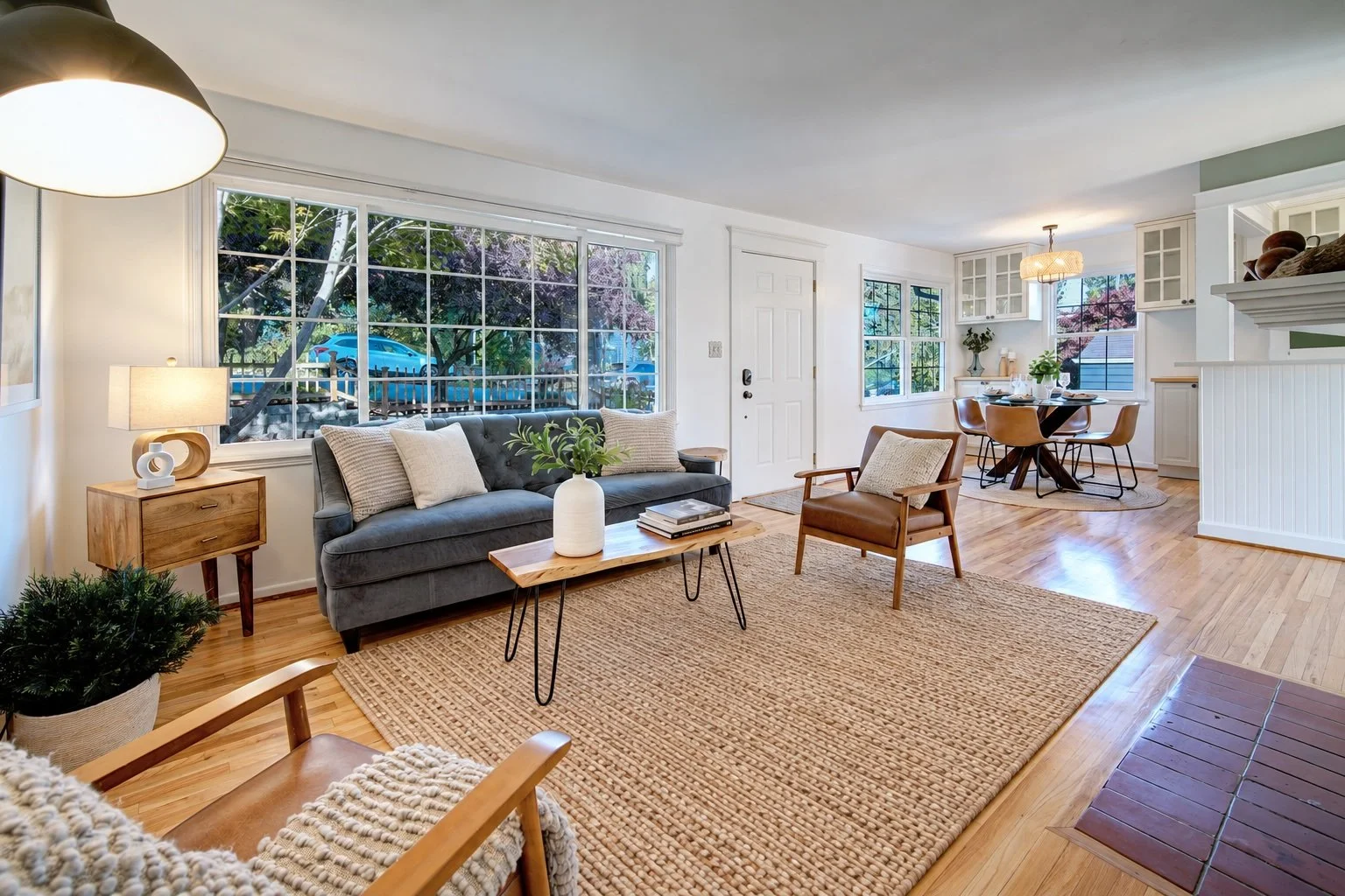 03_Living Room 2.jpg