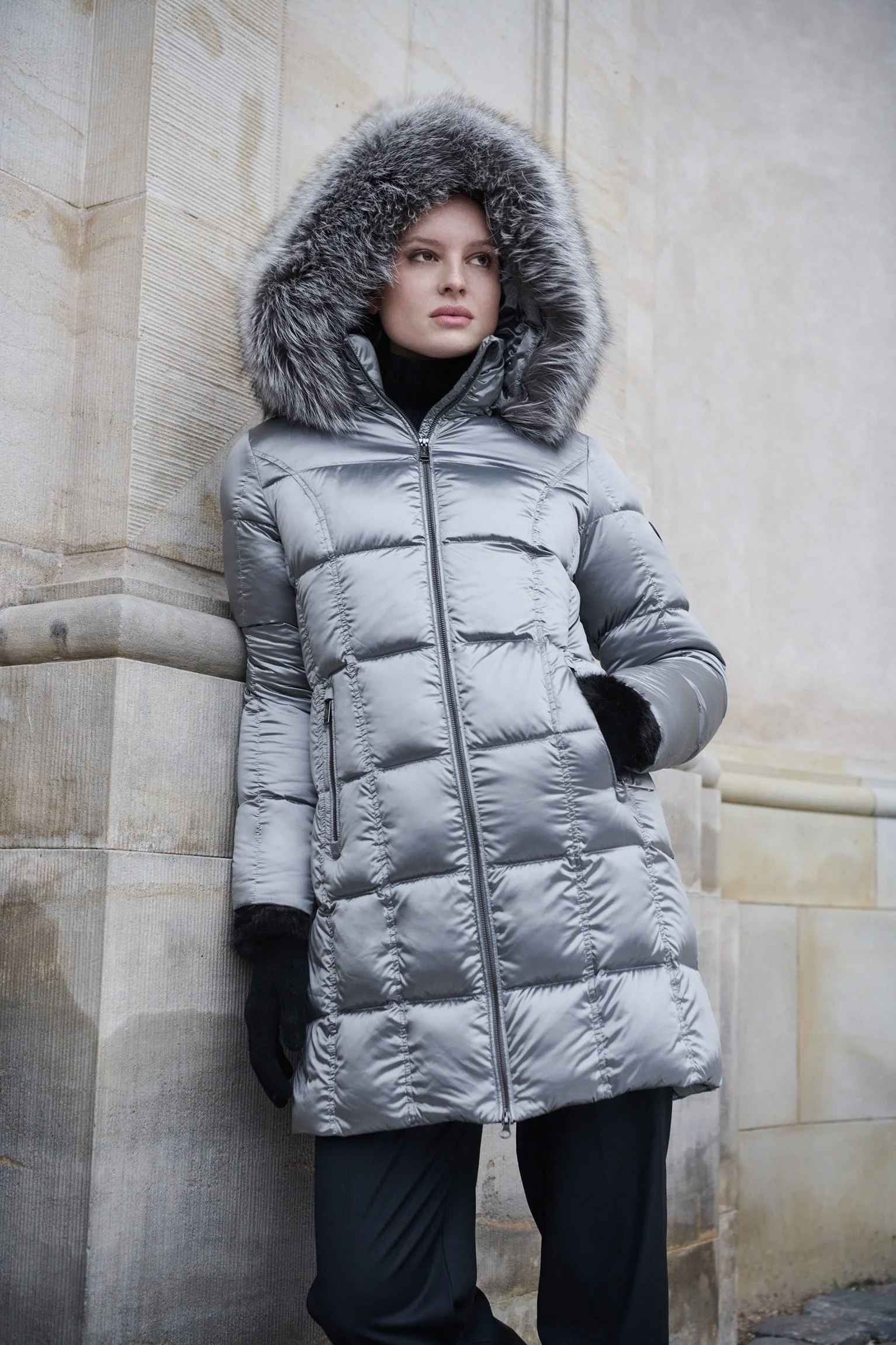 Värm dig med våra jackor i dun eller teknisk dun!