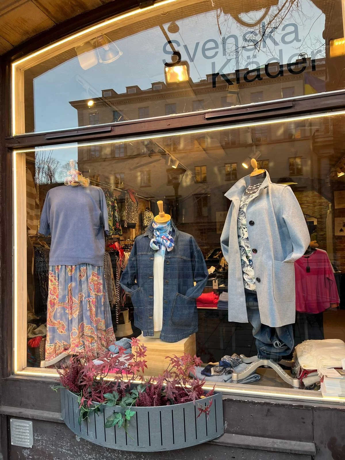 Svenska Kläders skyltfönster