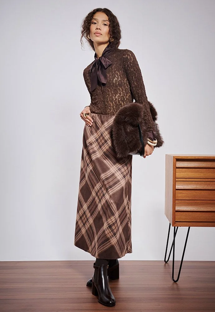 11-hailys-aw26.jpg