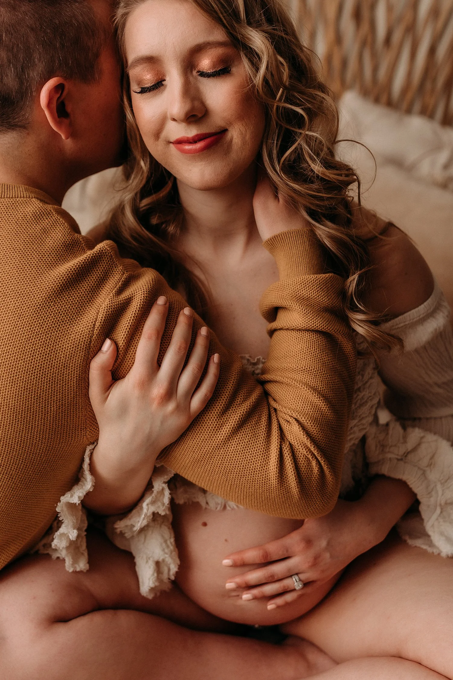 Minneapolis Maternity Photographer