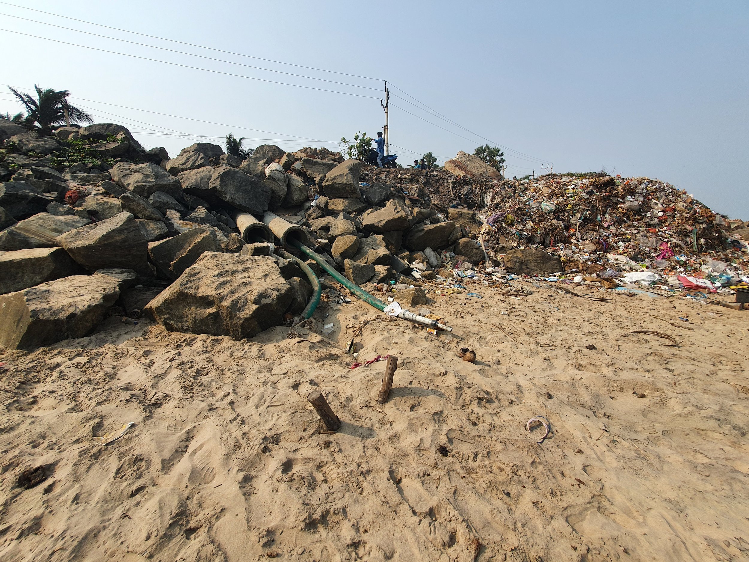 IV.A. Effluents from hatcheries emptying onto beaches in Andhra Pradesh (2022).2.jpg