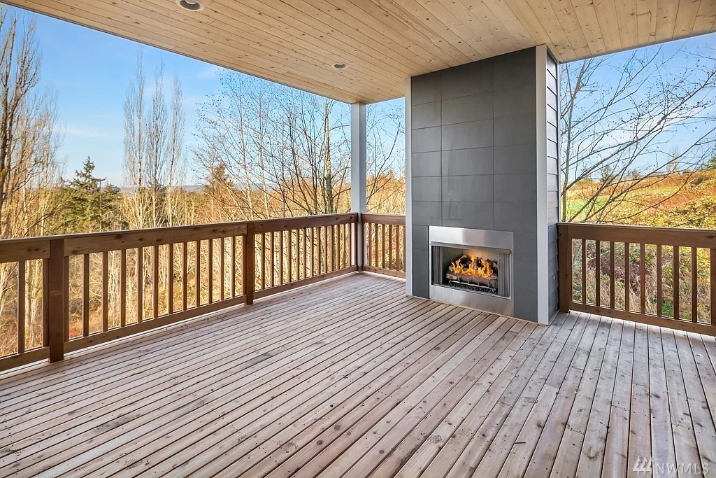 6012 Cover patio with fireplace.jpg