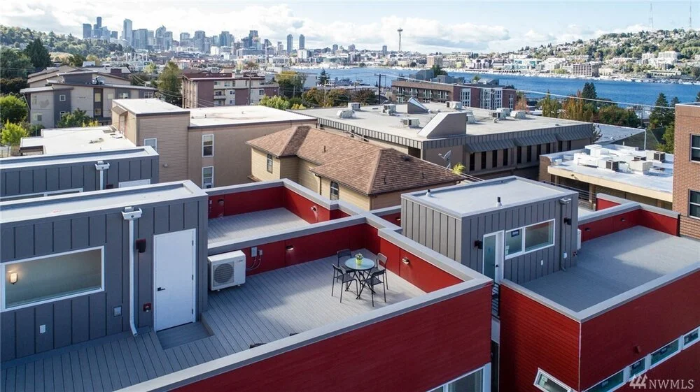 eastlake-gathering-lake-union_roof.jpg