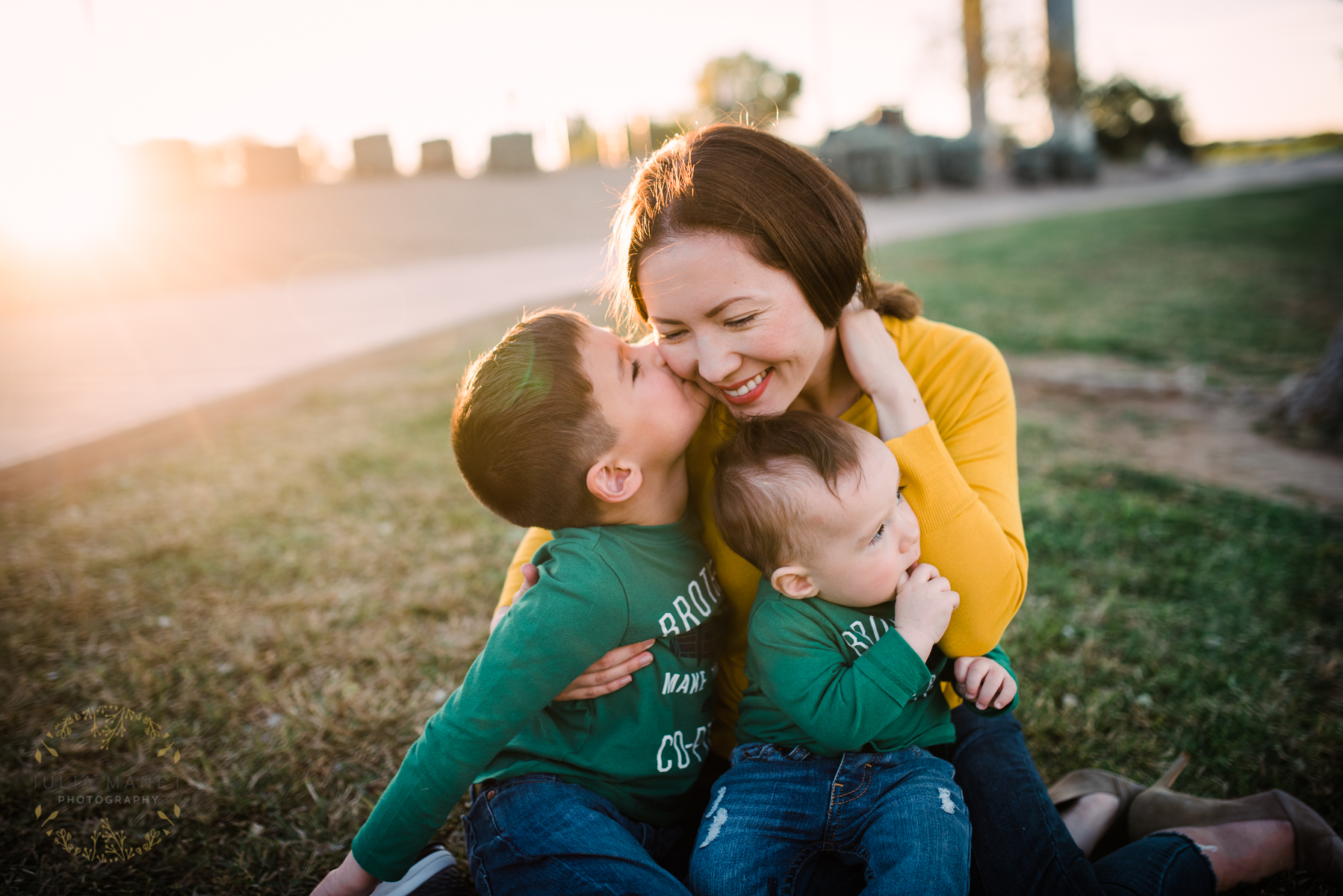 Family Photos in Gateway Park