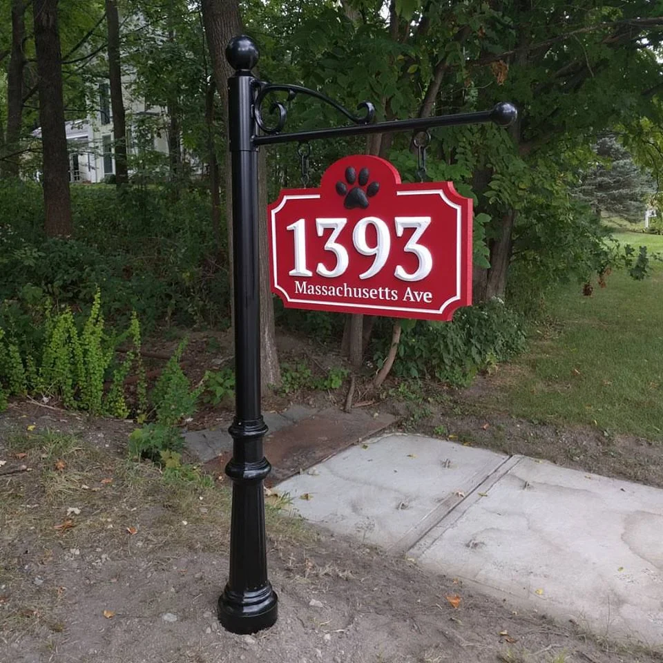 PVC - 3D Text & Paw - Double sided - Custom Post & Bracket