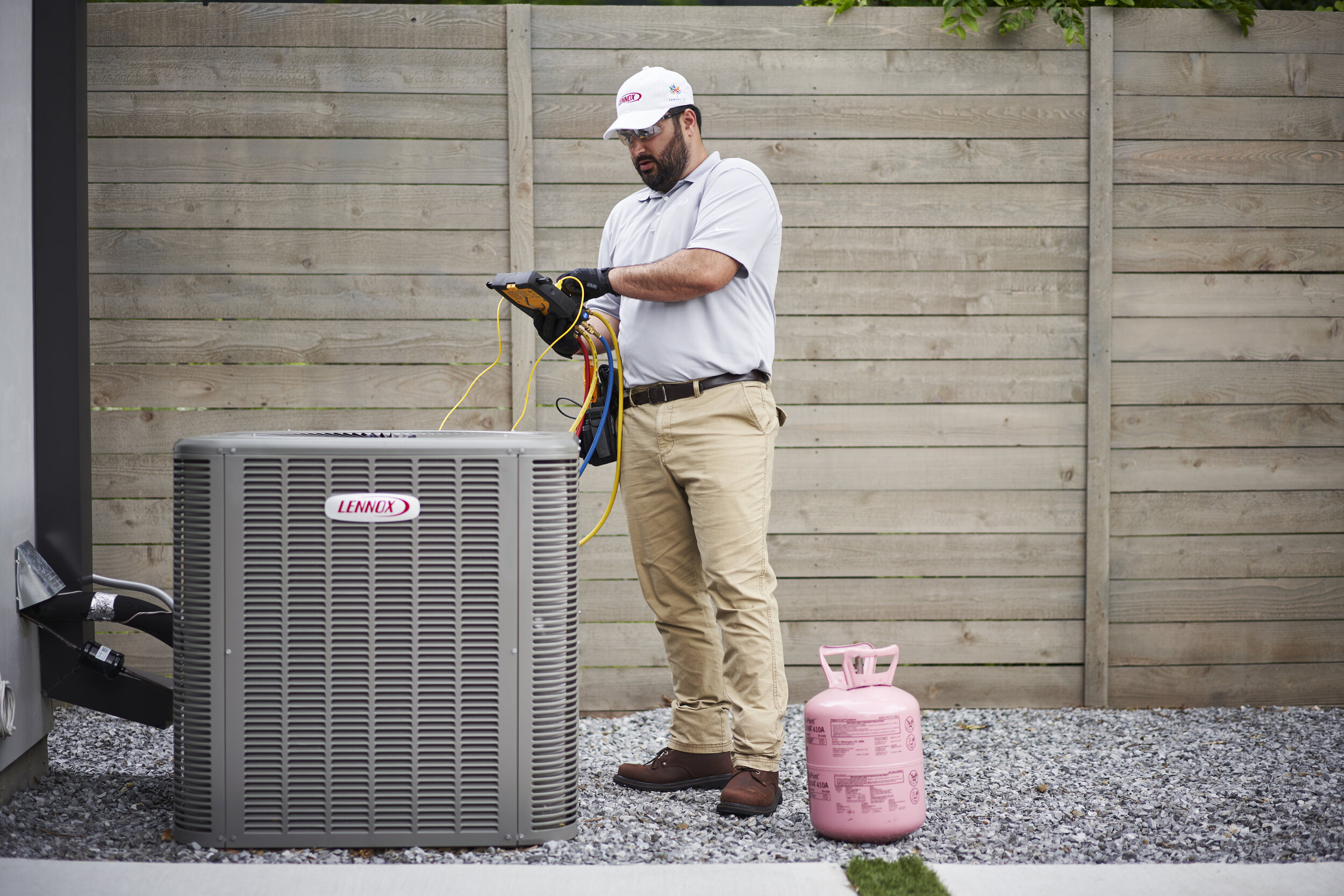 air-conditioner-clean-fall-Minneapolis-HVAC-heating-cooling