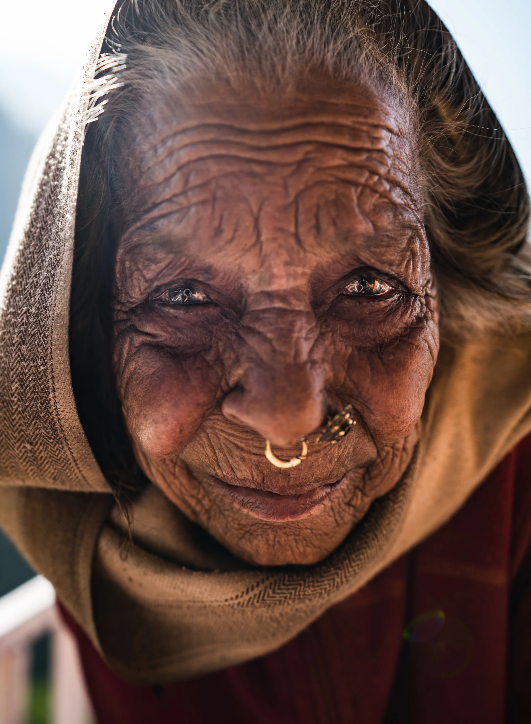 Nepal Old woman-1-2.jpg