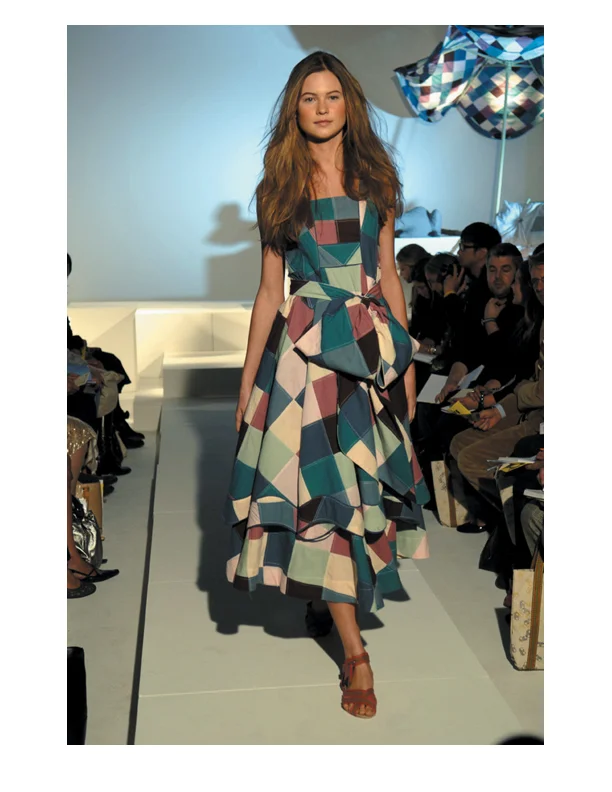 JESSICAOGDEN-COLLECTION-2006SS-ONTHESHORE-1.jpg