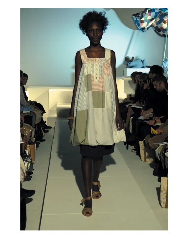 JESSICAOGDEN-COLLECTION-2006SS-ONTHESHORE-4.jpg