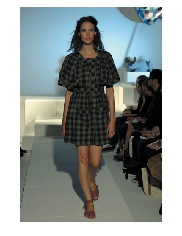 JESSICAOGDEN-COLLECTION-2006SS-ONTHESHORE-5.jpg