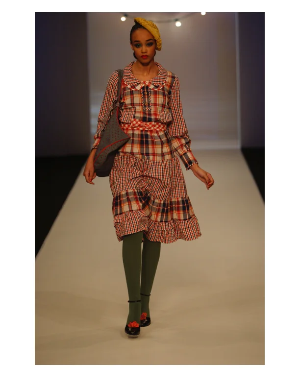 JESSICAOGDEN-COLLECTION-2005AW-LESJUMELLES-10.jpg