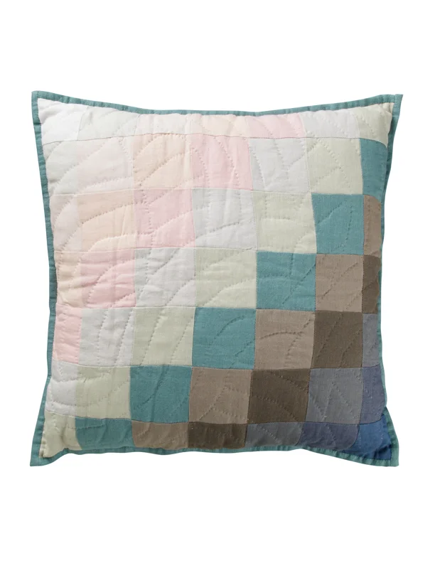 JESSICAOGDEN-COLLABORATIONS-APC-CUSHIONS-30.jpg