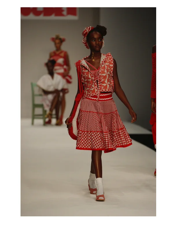 JESSICAOGDEN-COLLECTION-2005SS-KEITASSTRIPES-05.jpg