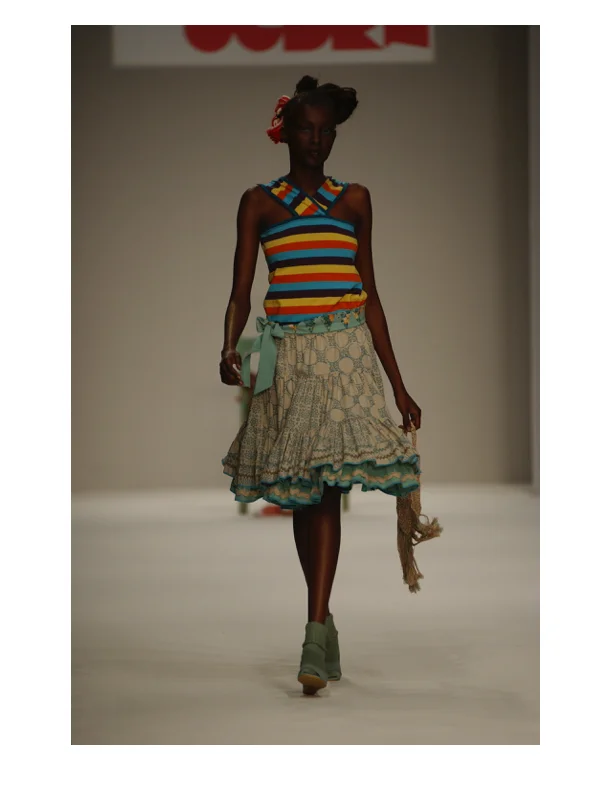 JESSICAOGDEN-COLLECTION-2005SS-KEITASSTRIPES-20.jpg