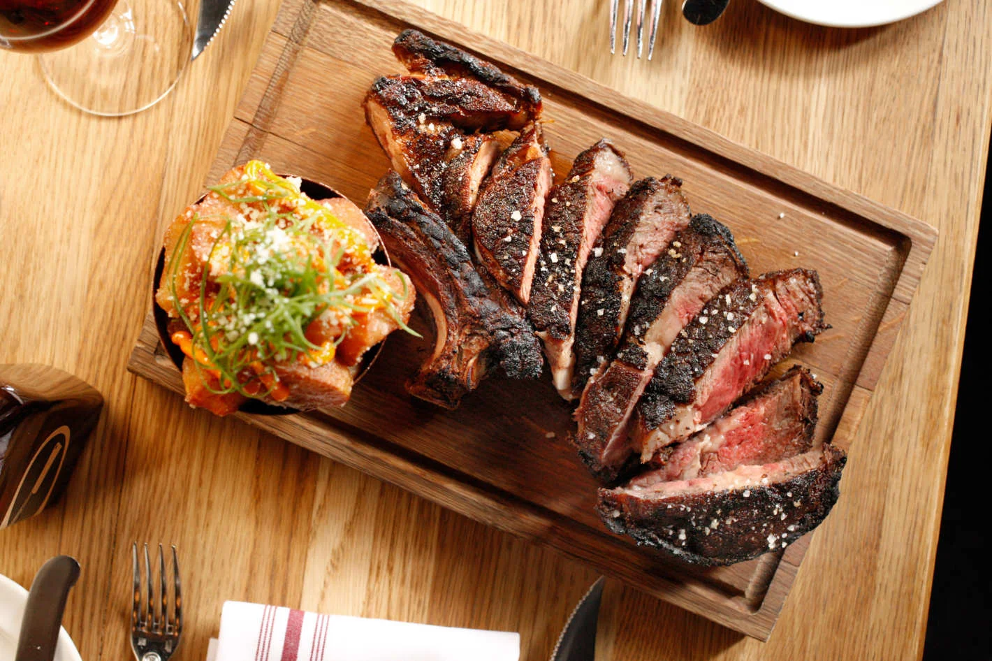 09-the-dutch-steak.w710.h473.2x.jpg
