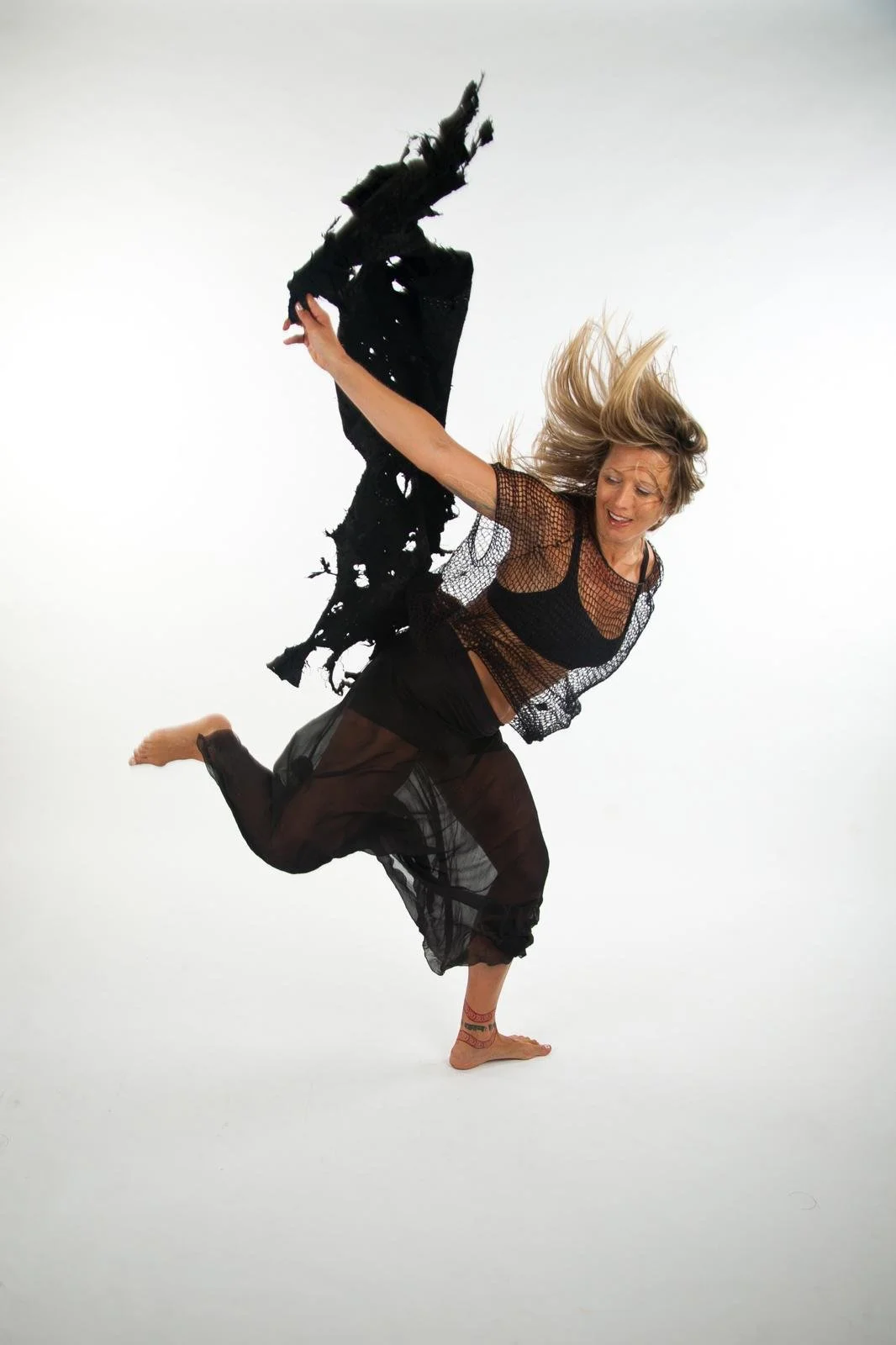 Waves Session 6: 5Rhythms® Emptiness Dancer