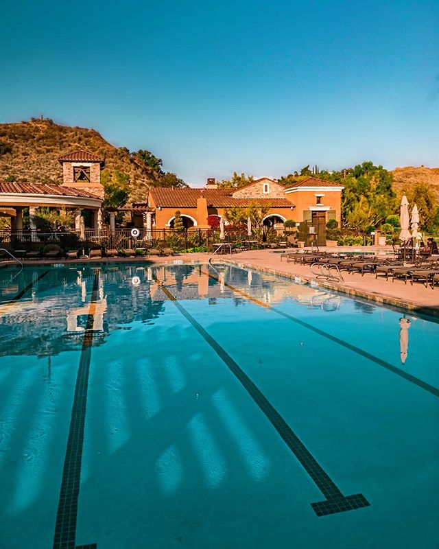 It&rsquo;s looking like another beautiful day here in San Diego!
We love this commercial account of ours in the canyons of Mission Valley. Makes us feel like we in Italy with the Tuscan architecture and quiet rolling hillsides.
.
📷 on-site by a 1 St