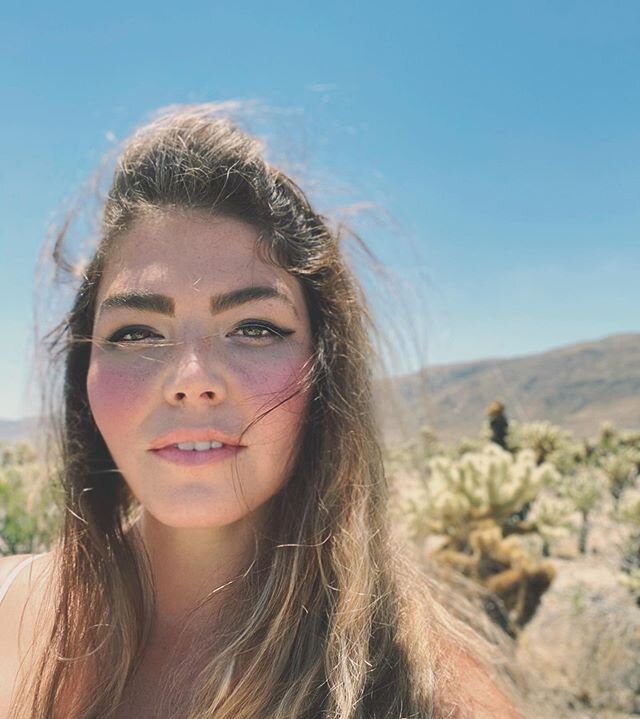 I was so excited for the desert heat. That dry, uncompromising heat that just feels so good on your skin. I couldn&rsquo;t wait to soak it all in without being a sweaty mess {I am impressively sweaty here on the California coast. Damn humidity.} or h
