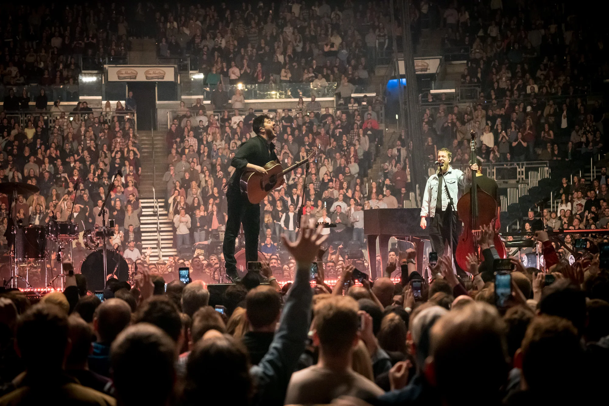 Mumford Sons Columbus 031119 Valle-34973.jpg