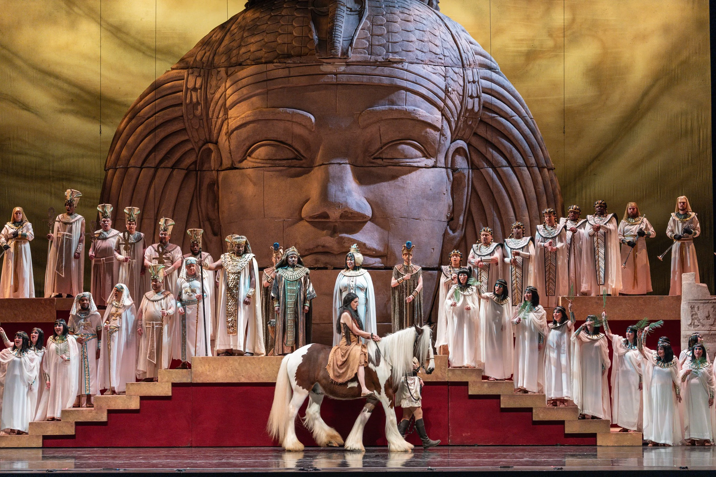Aida-08688.jpg