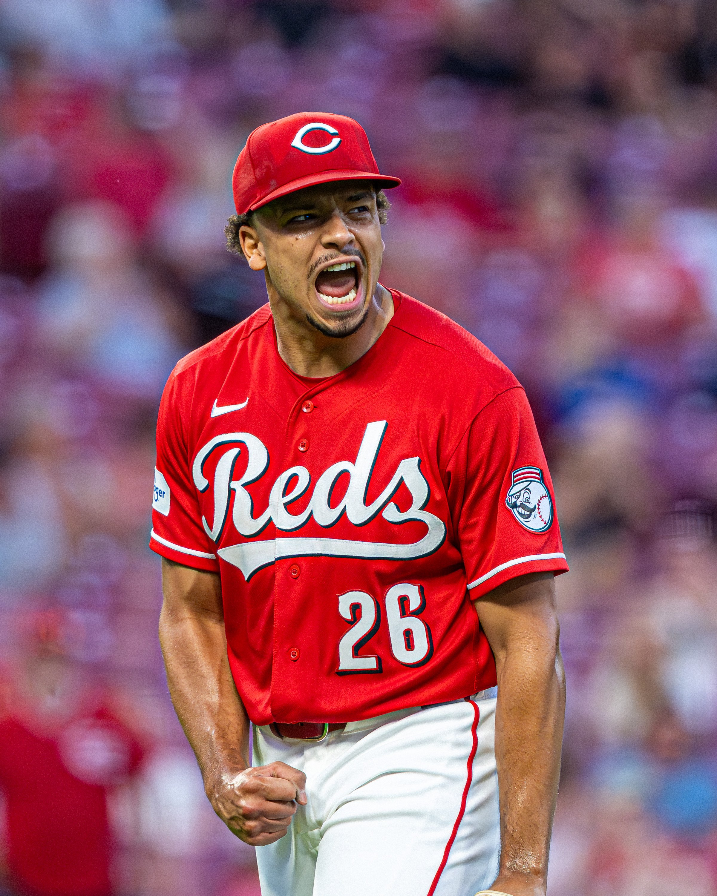 reds burns 060326 8x10-08474.jpg