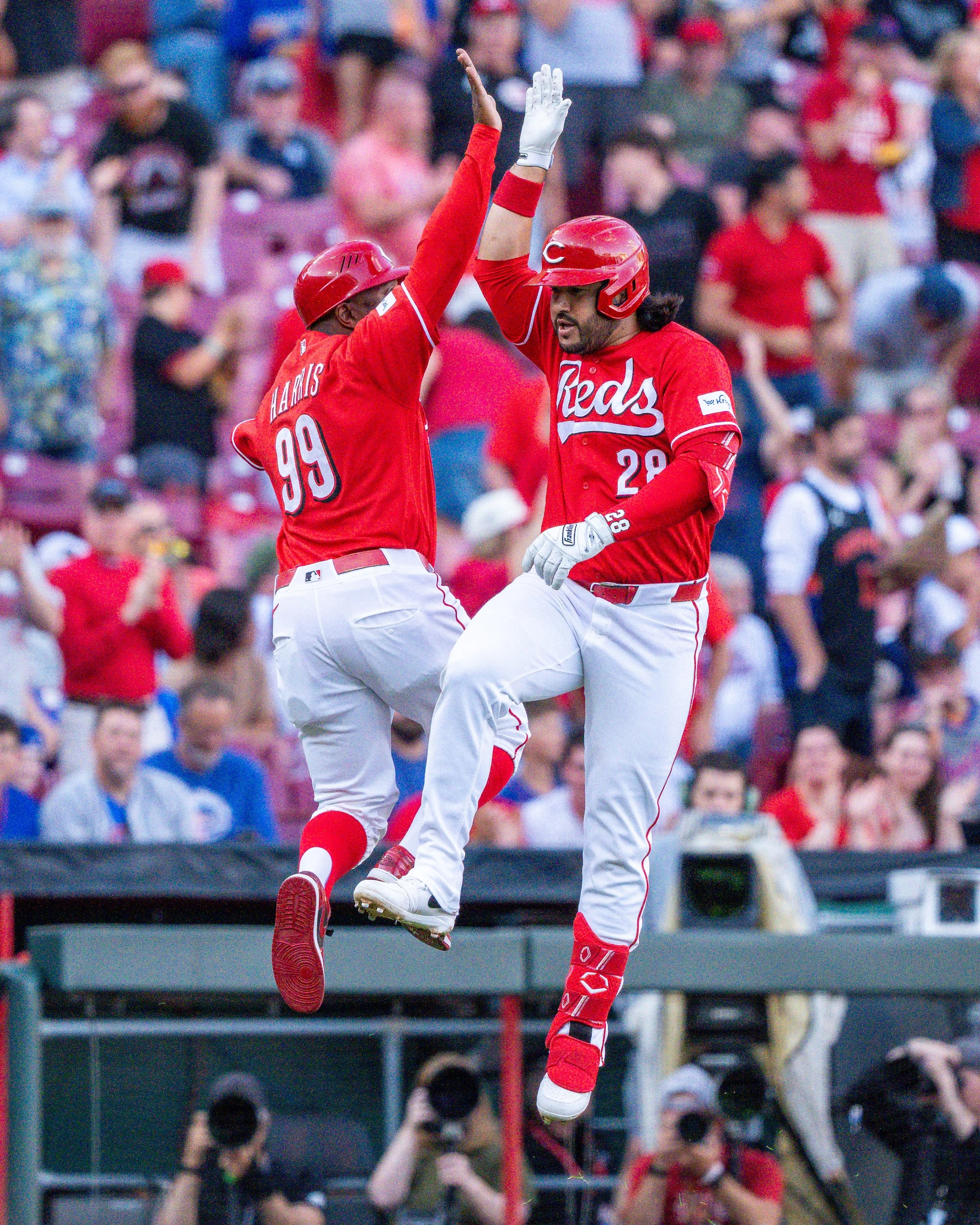 reds suarez 061526 8x10-02418.jpg