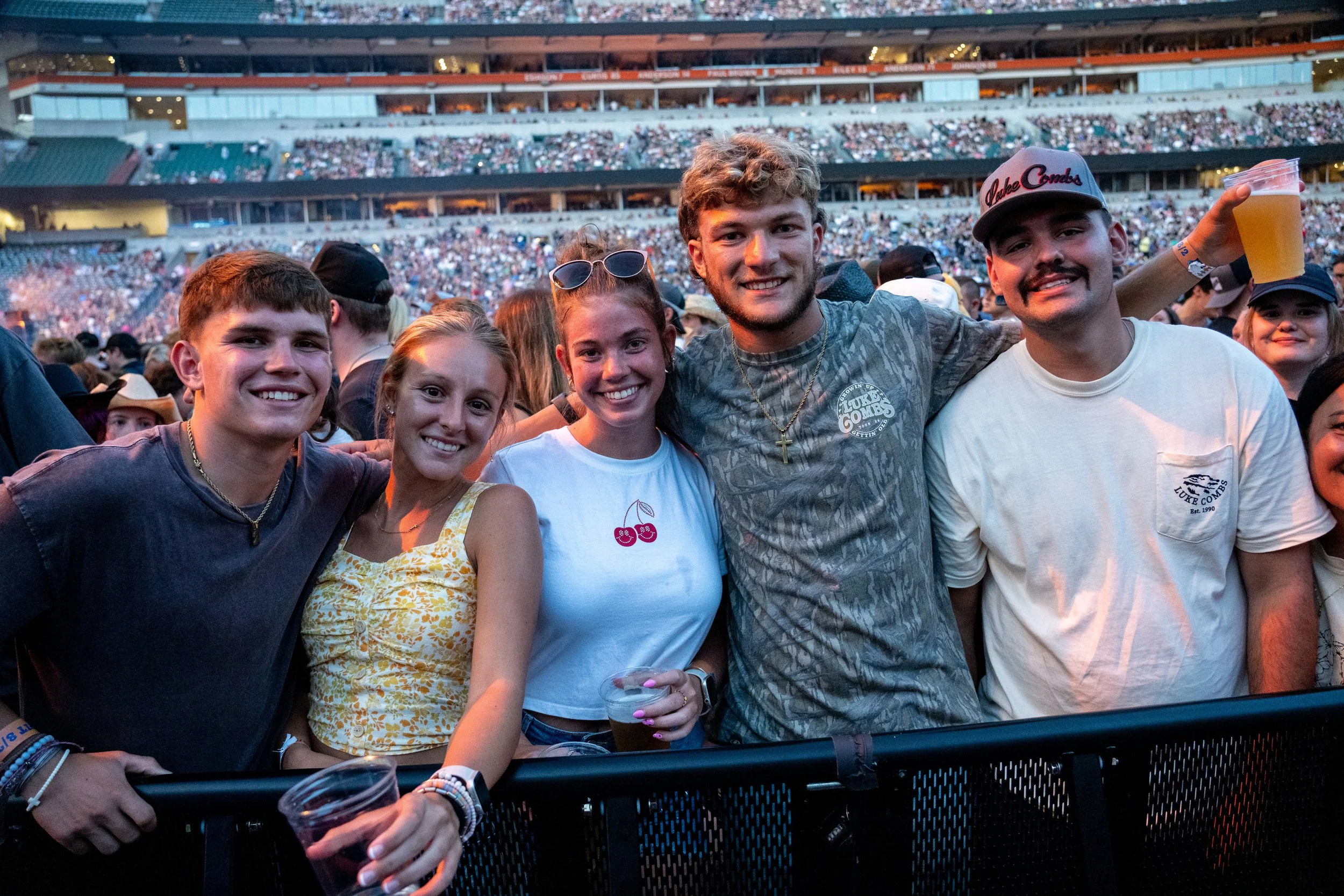 Fans Luke Combs Paycor 080224 Valle-03058.jpg