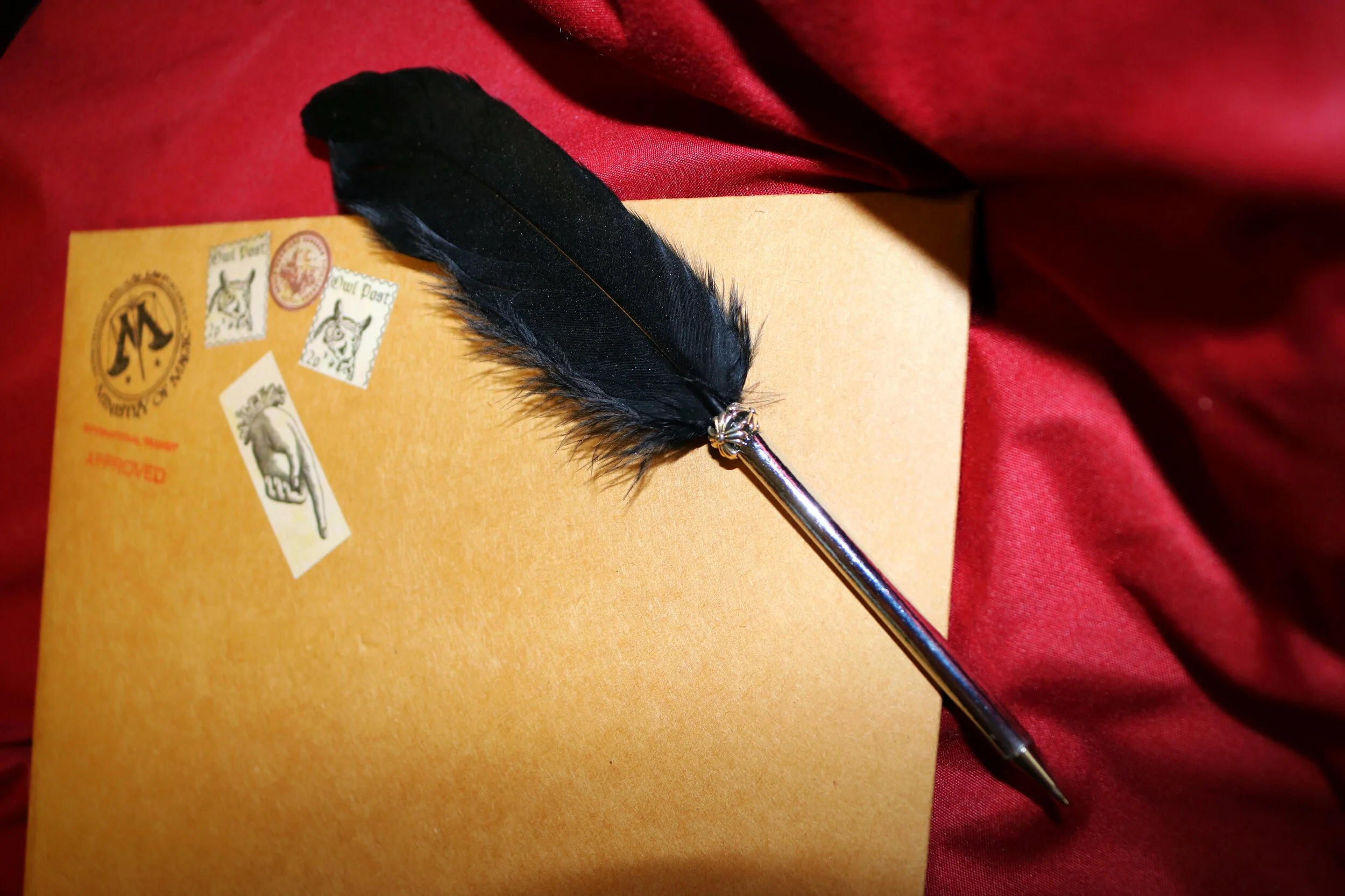 Full View of Feather Pen.JPG