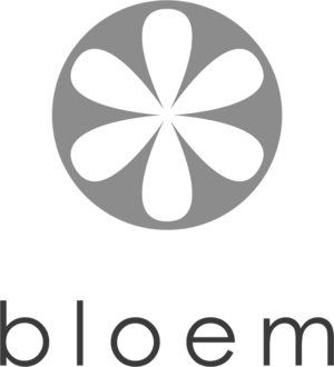 logo-vertical-BW.png