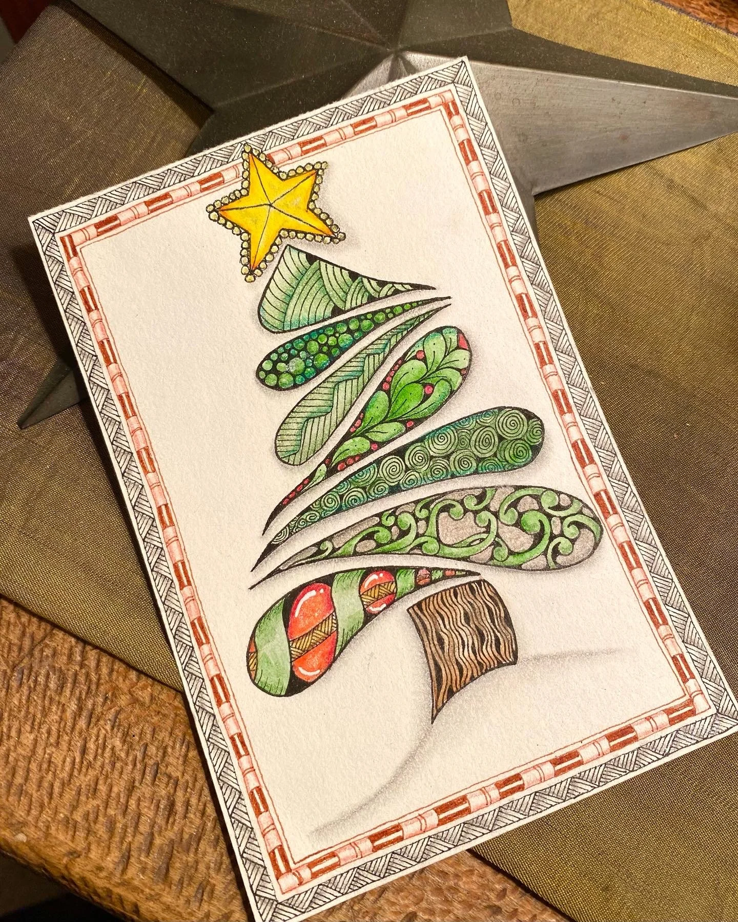 Christmas Tree Tangles