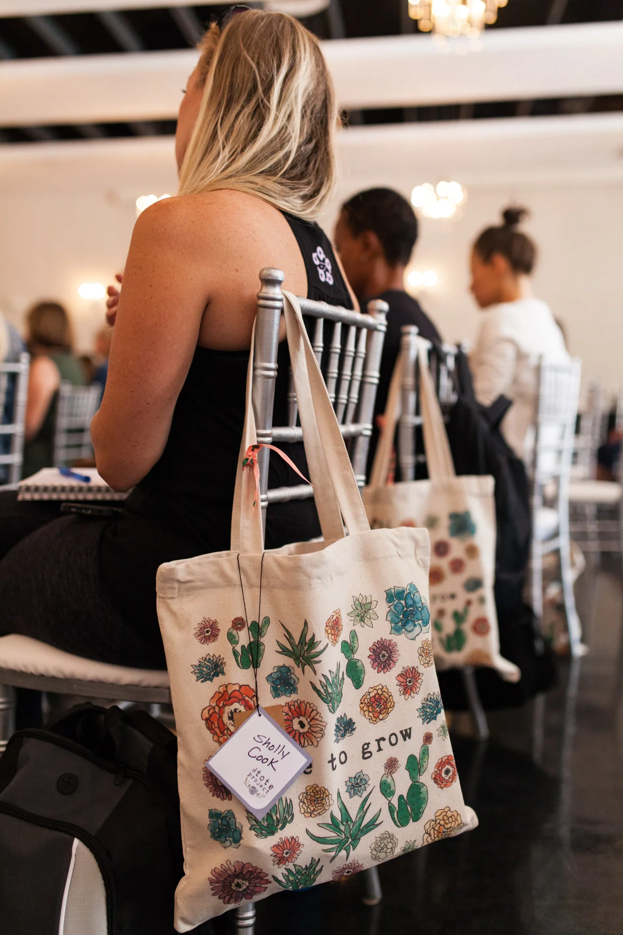 The women all received a custom “Free to Grow” swag bag from The Tote Project , a women-owned company that fights sex trafficking through the sale of its products. You should check them out! PHOTO: @ERICAMCNICOLPHOTOGRAPHY
